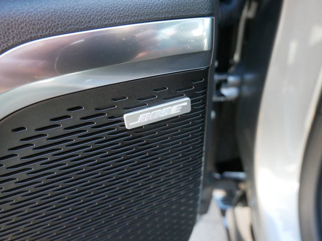 Used 2025 Chevrolet Traverse RS w/ LPO, Floor Liner Package AWD/4WD image 17
