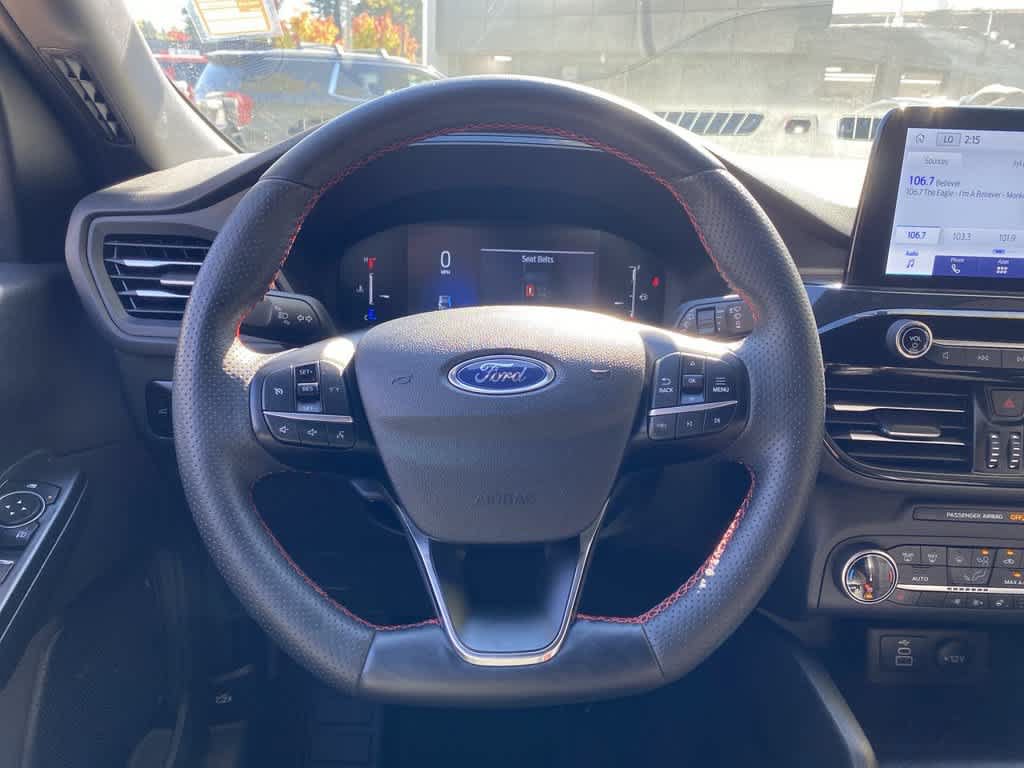 Used 2025 Ford Escape ST-Line Select AWD/4WD image 18