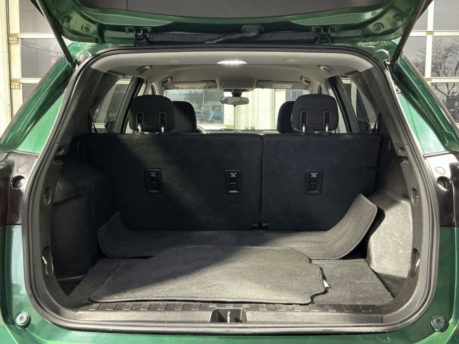 Used 2019 Chevrolet Equinox LS w/ LS Convenience Package image 32