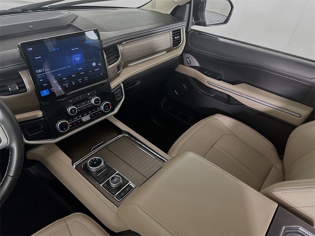 Used 2024 Ford Expedition Limited image 26