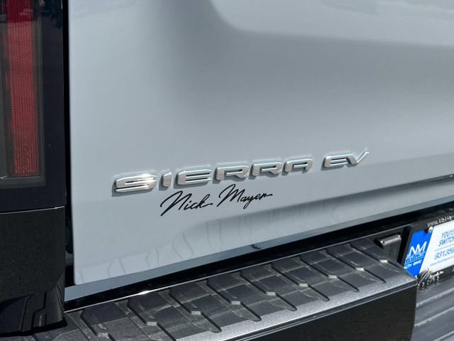 New 2025 GMC Sierra EV Denali AWD/4WD image 13