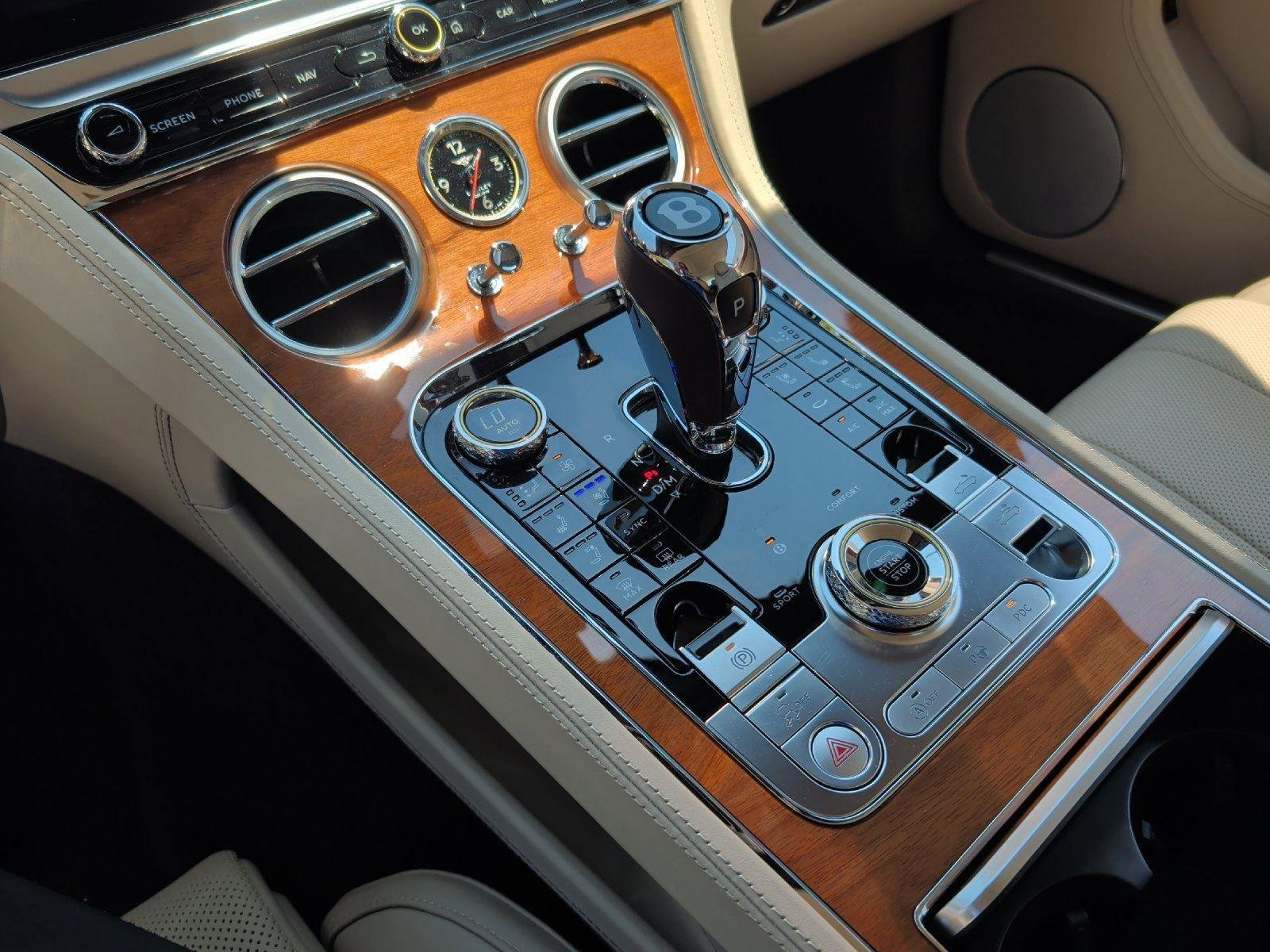 Used 2024 Bentley Continental GT V8 AWD/4WD image 33