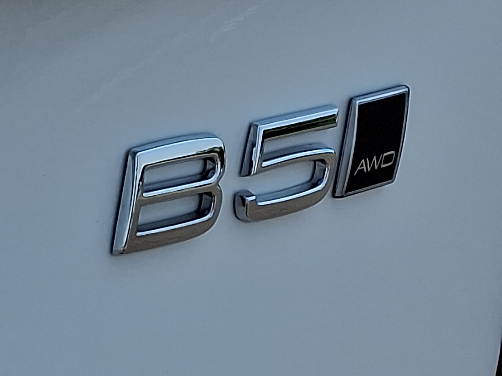 Certified 2024 Volvo XC90 B5 Core w/ Protection Package Premier AWD/4WD image 31