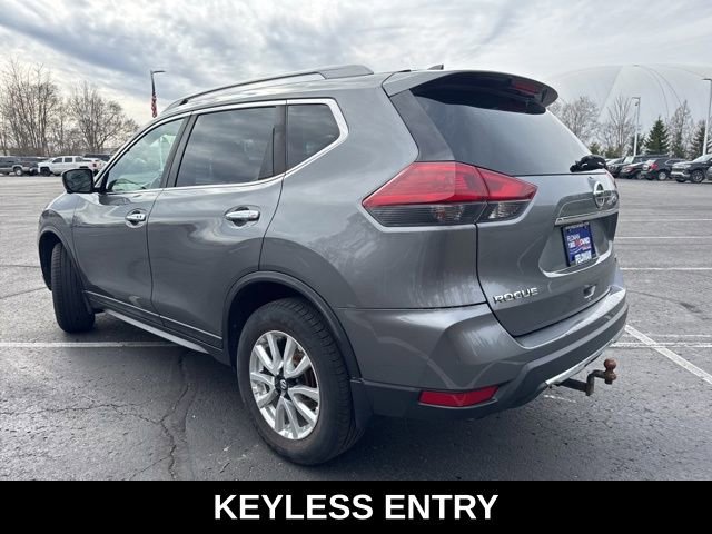 Used 2018 Nissan Rogue SV image 8