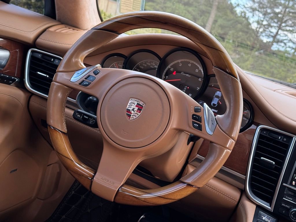 Used 2011 Porsche Panamera Turbo image 15