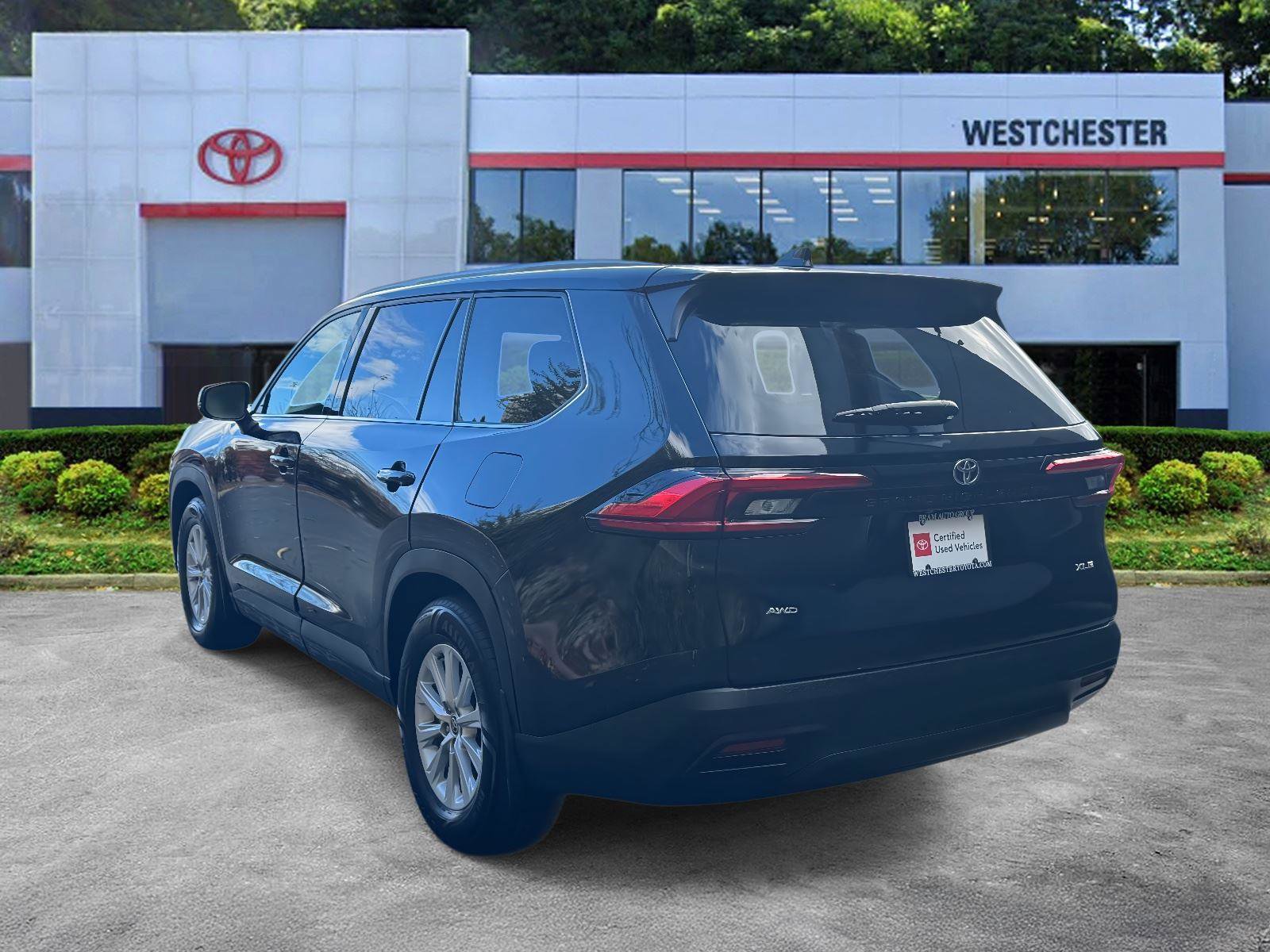 Used 2024 Toyota Grand Highlander XLE image 5