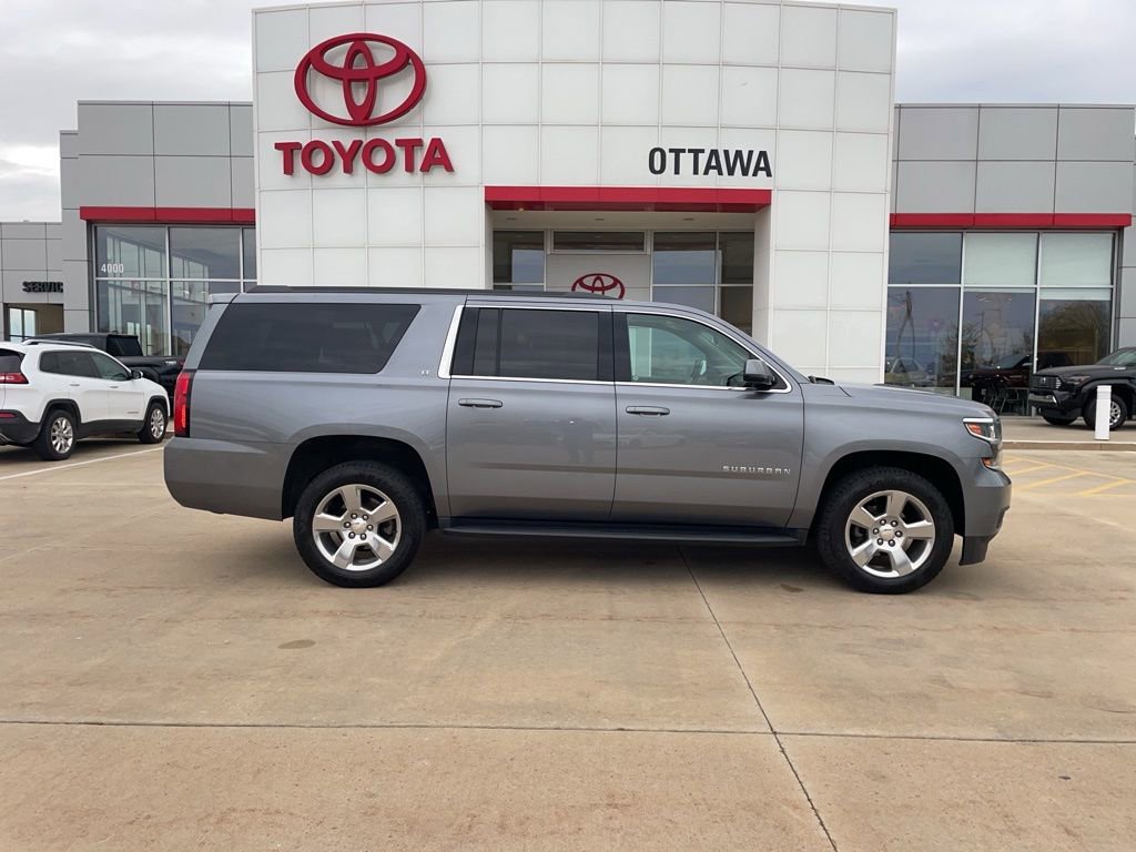 Used 2019 Chevrolet Suburban LT AWD/4WD image 5