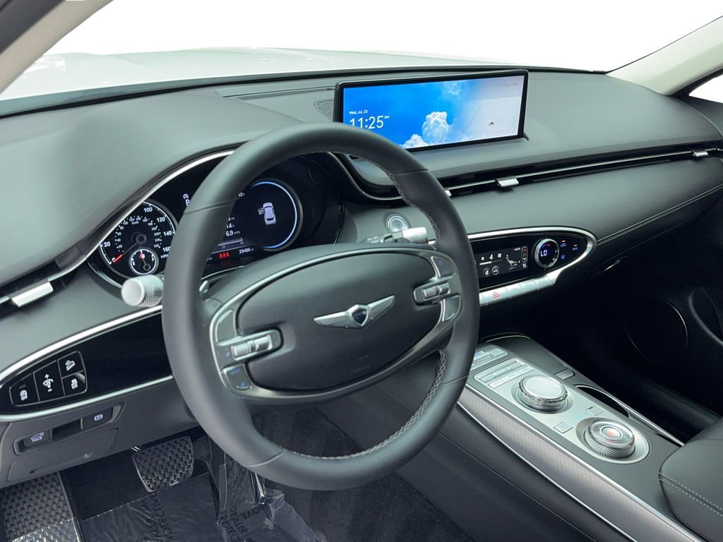 Used 2024 Genesis GV70 2.5T w/ Select Package image 14