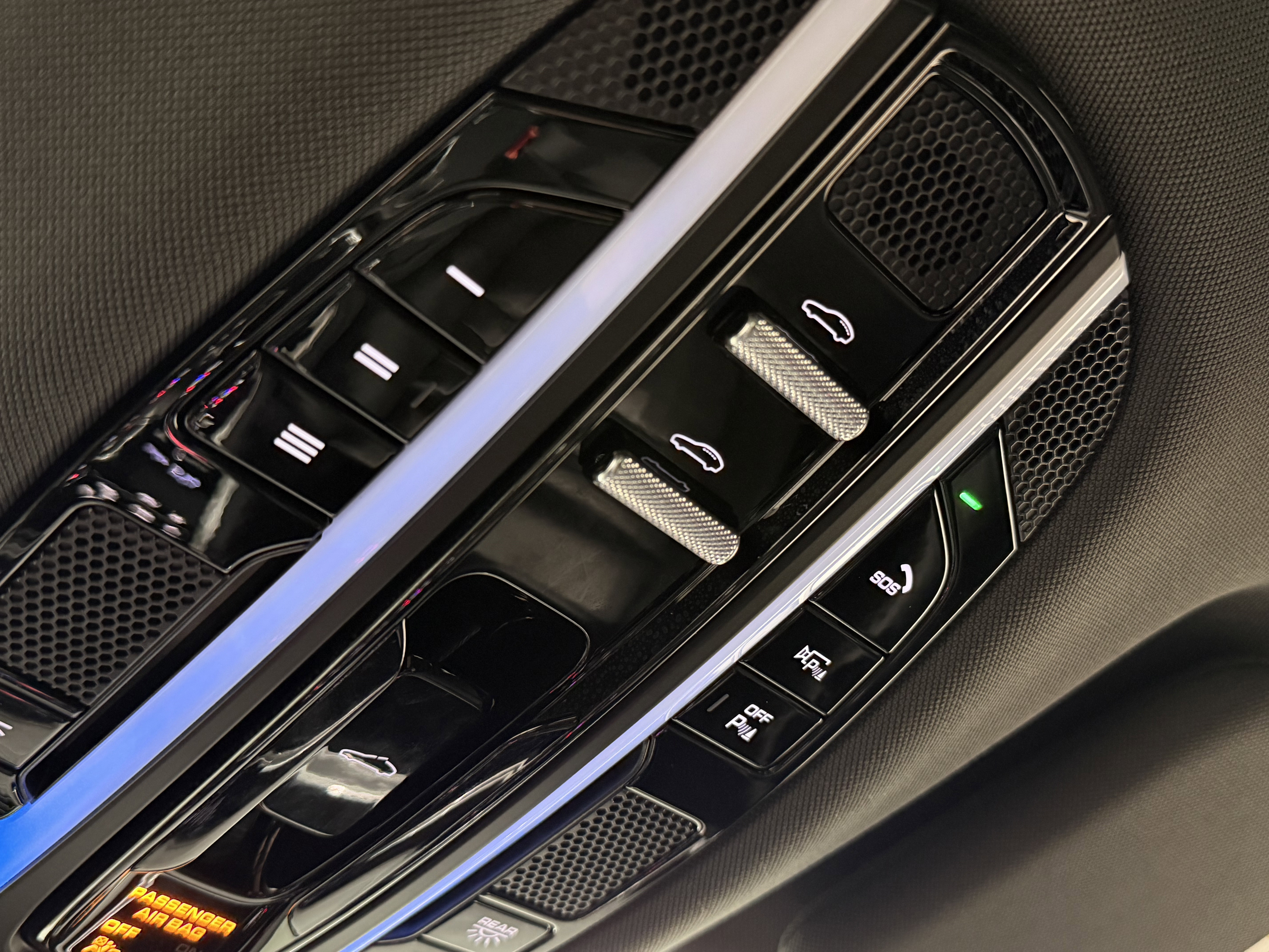 Certified 2022 Porsche Panamera 4 Platinum Edition image 35