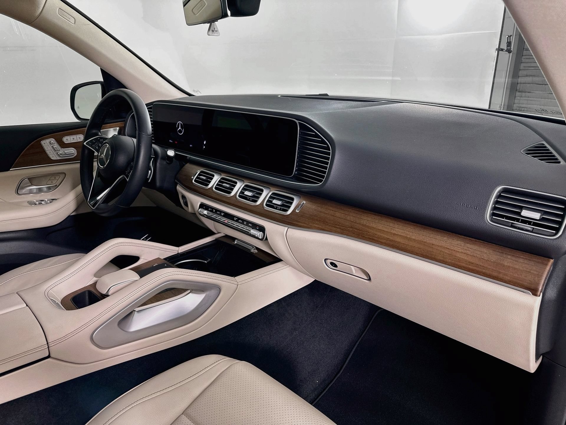 Certified 2024 Mercedes-Benz GLE 350 4MATIC image 31