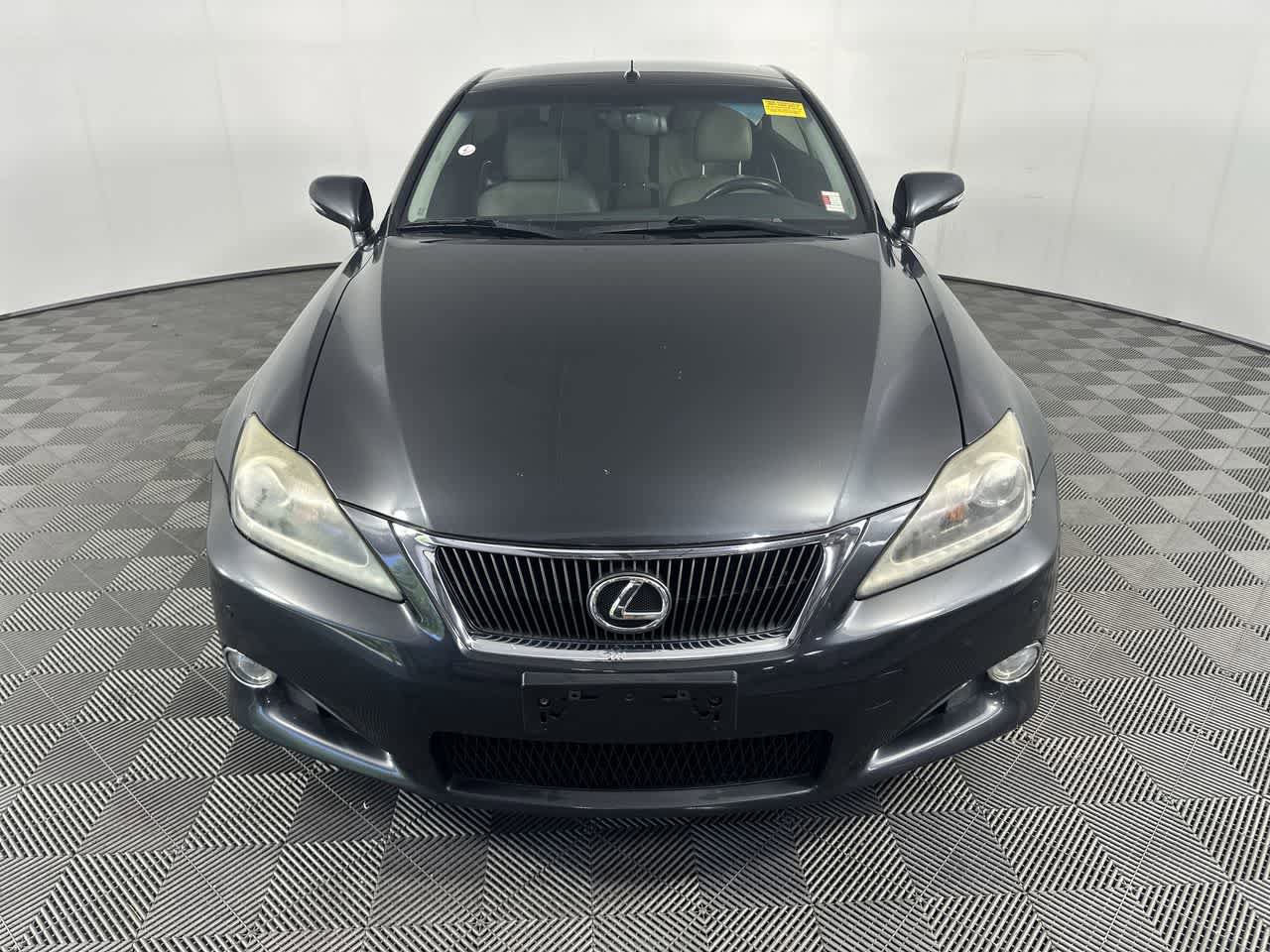 Used 2011 Lexus IS 250C w/ Luxury Pkg RWD image 3