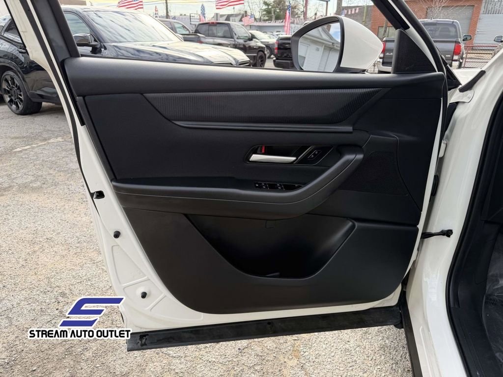 Used 2024 MAZDA CX-90 3.3 Turbo w/ Select Package image 41