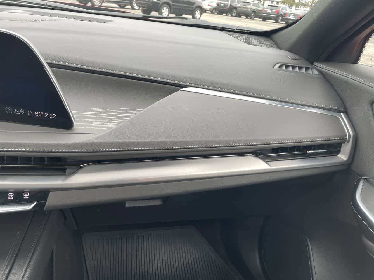 Used 2024 Cadillac XT4 Premium Luxury AWD/4WD image 16