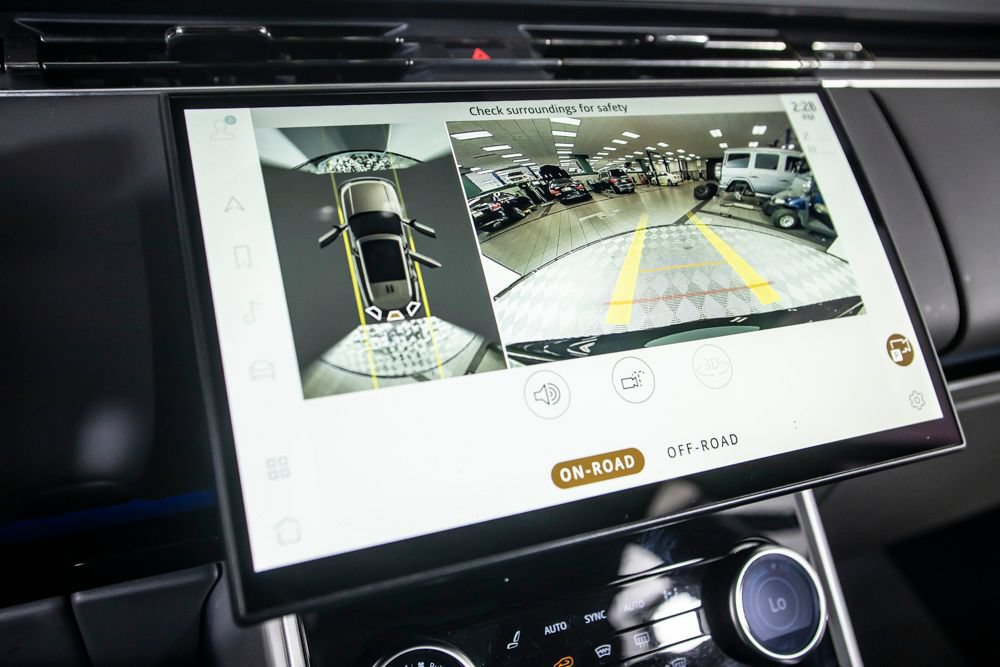 Used 2023 Land Rover Range Rover SE AWD/4WD image 27