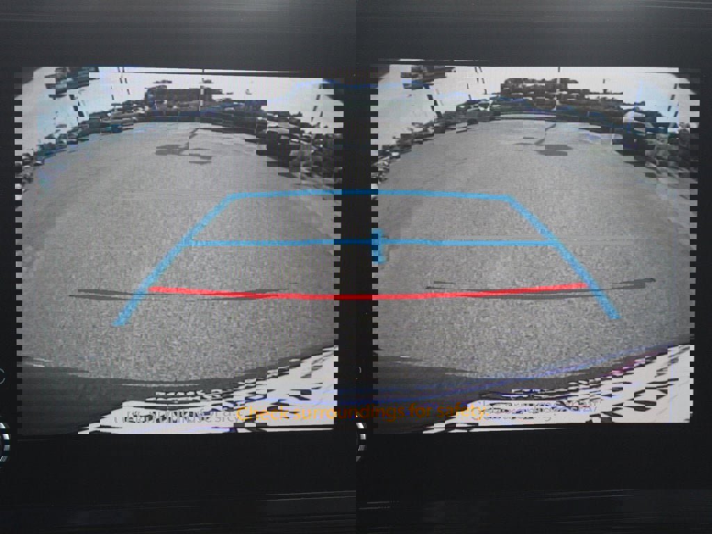 Used 2025 Toyota Sienna LE image 12