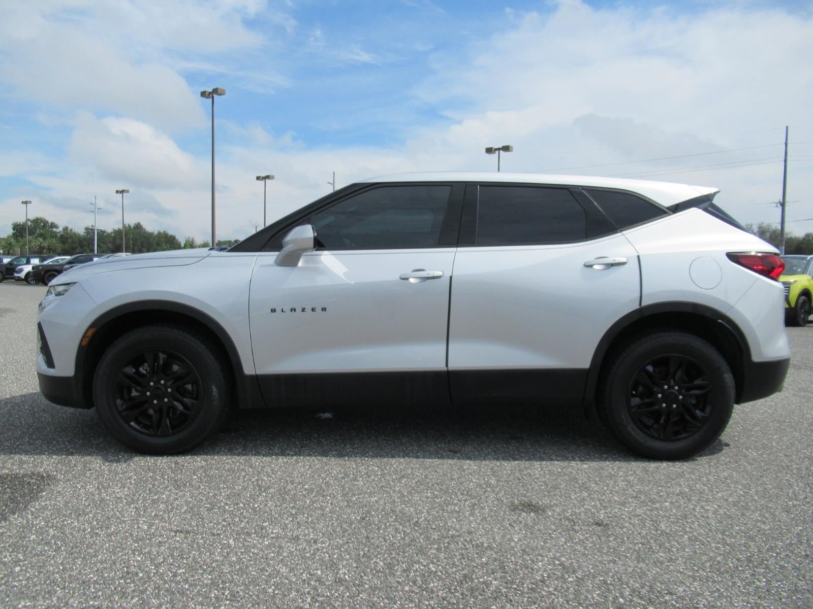 Used 2022 Chevrolet Blazer LT FWD image 4