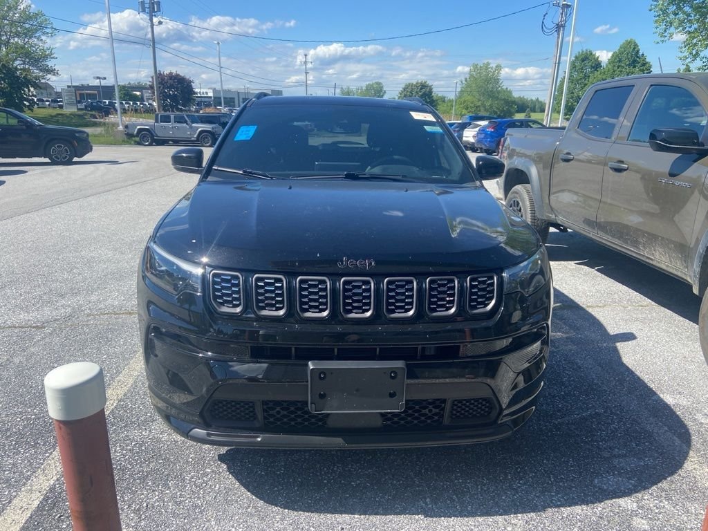 Used 2024 Jeep Compass Limited w/ High Altitude Package AWD/4WD image 2