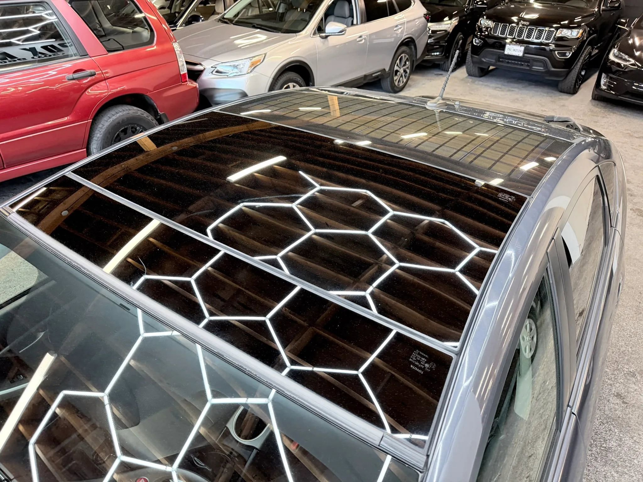 Used 2014 Toyota Prius Four w/ Solar Roof Package FWD image 5