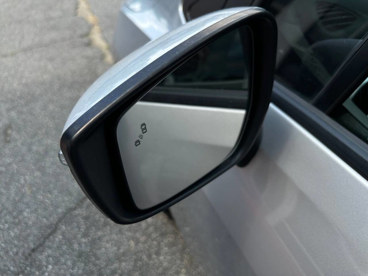 Used 2021 Nissan Versa SV image 22