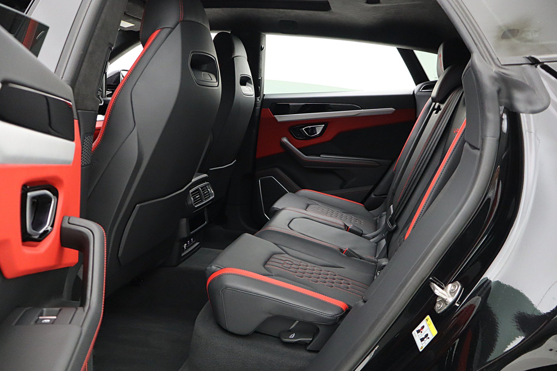 Used 2024 Lamborghini Urus S AWD/4WD image 45