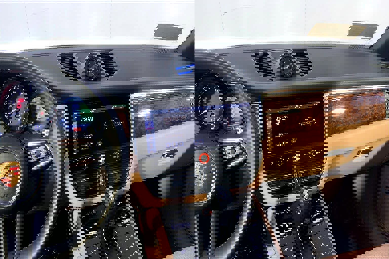 Used 2022 Porsche Macan image 16