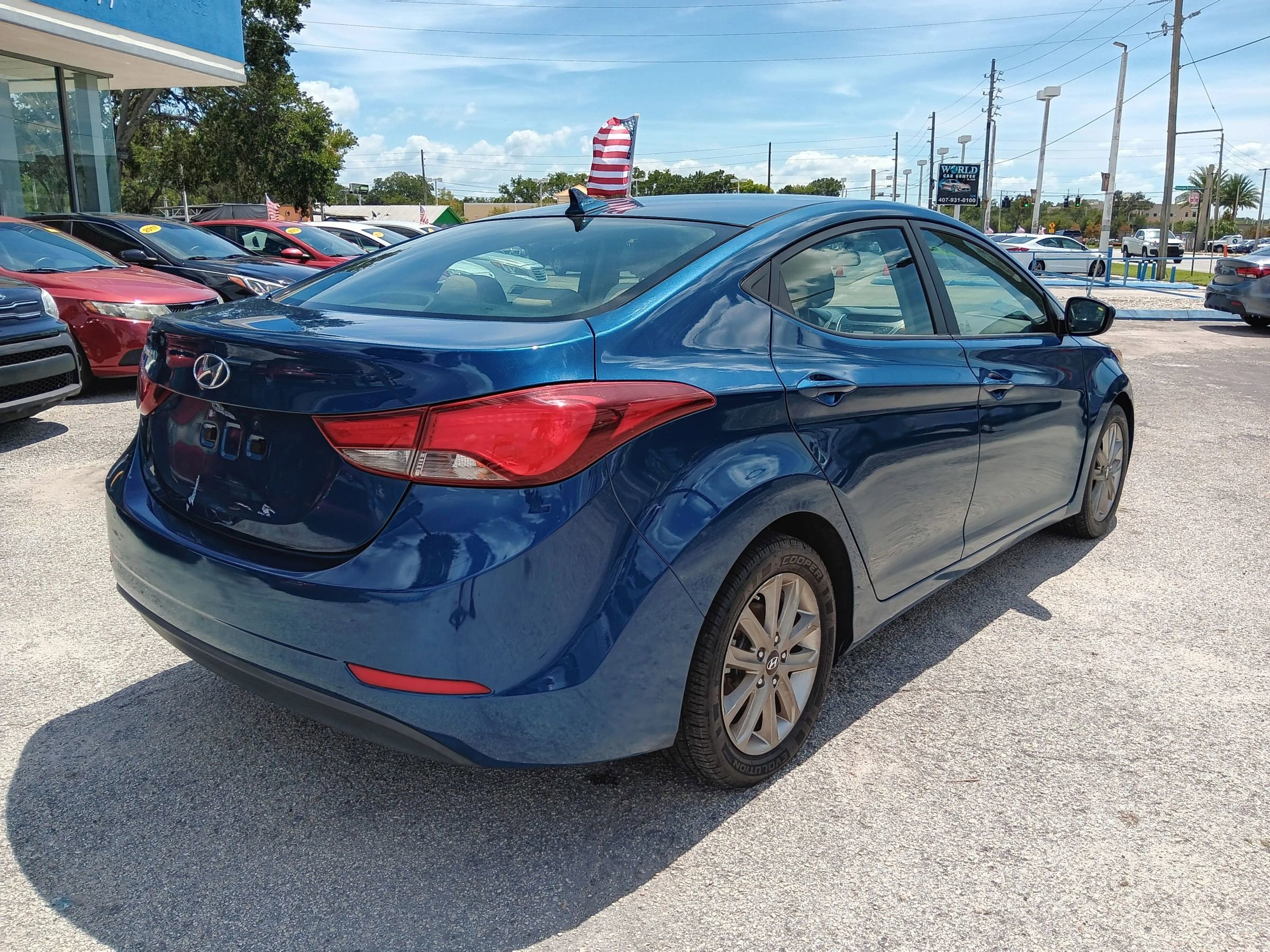 Used 2016 Hyundai Elantra SE w/ Option Group 02 FWD image 9