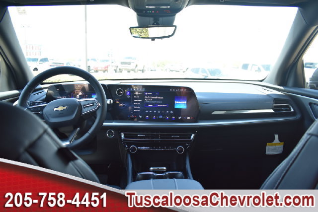 New 2027 Chevrolet Traverse LT w/ Driver Confidence Package FWD image 3