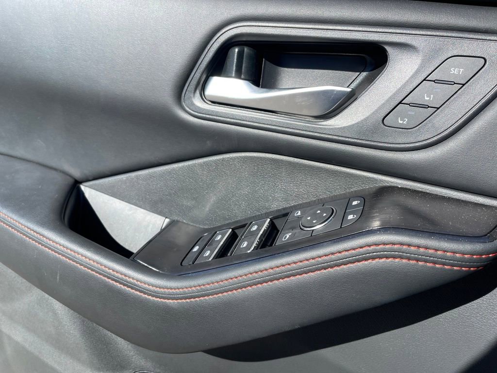 Used 2025 Nissan Rogue SV w/ Rock Creek Premium Package image 16