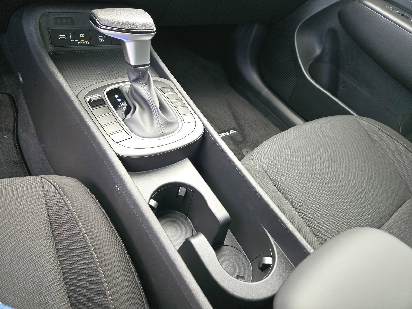 New 2026 Hyundai Kona SE FWD image 13