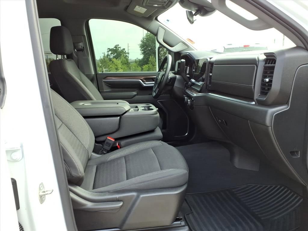 Certified 2024 Chevrolet Silverado 2500 LT AWD/4WD image 17