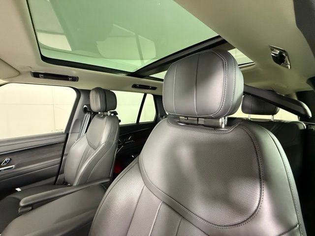New 2025 Land Rover Range Rover SE image 11