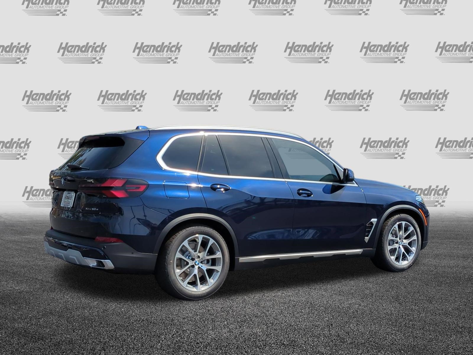 New 2026 BMW X5 M60i AWD/4WD image 9