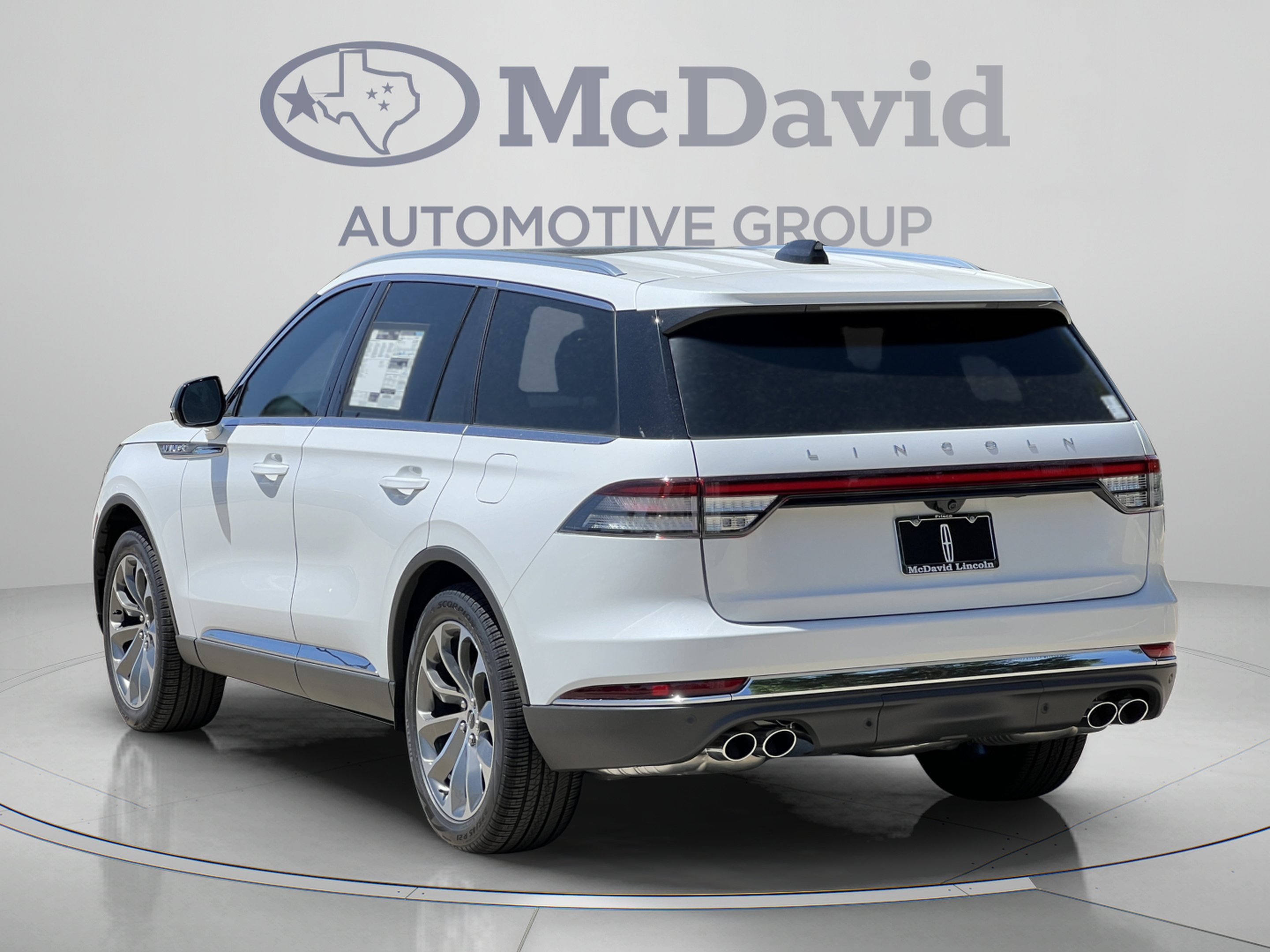 New 2026 Lincoln Aviator Reserve w/ Luxury Package RWD image 5