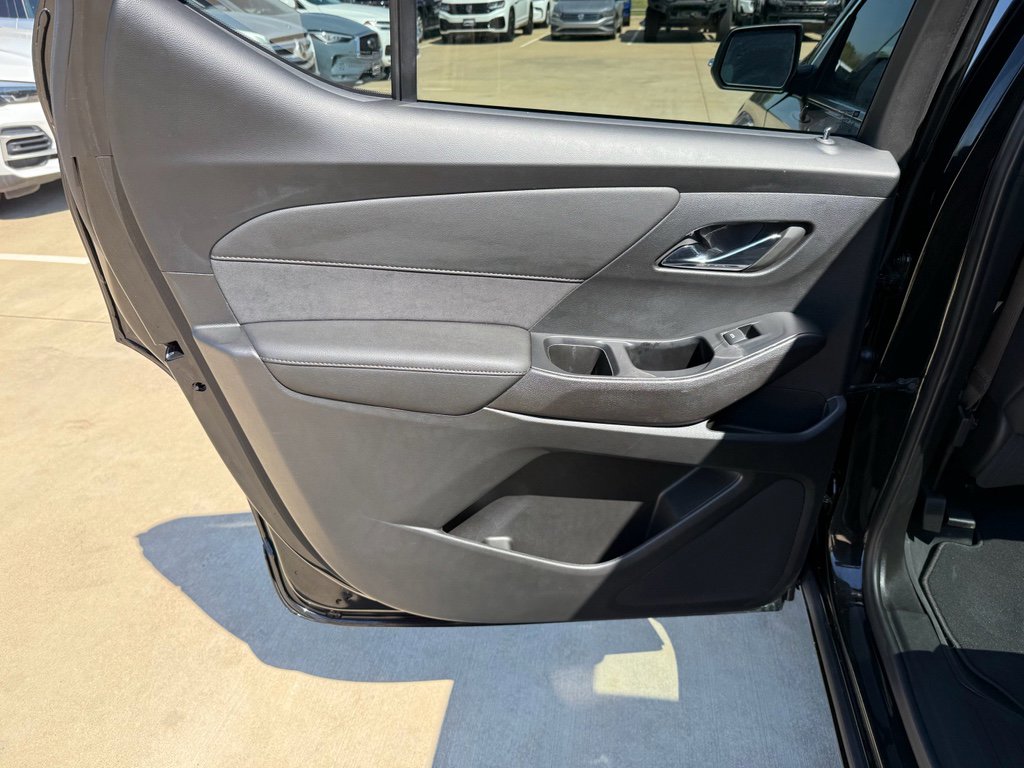 Used 2024 Chevrolet Traverse High Country image 28