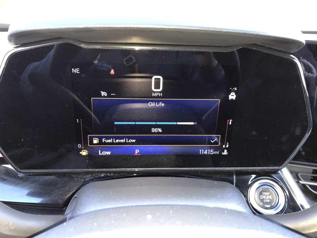 Used 2025 Chevrolet Trax RS w/ Sunroof Package image 15