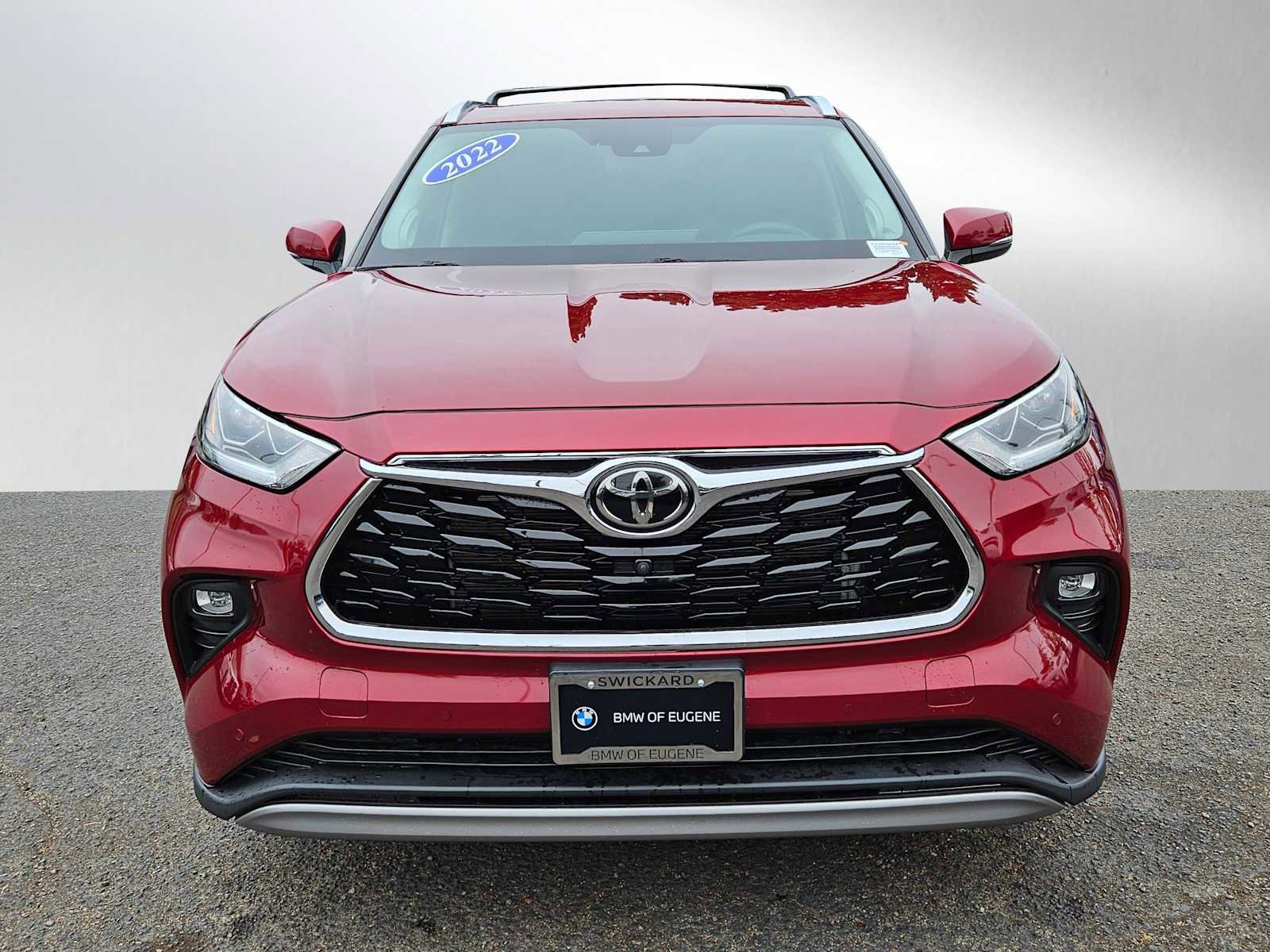 Used 2022 Toyota Highlander Platinum image 2