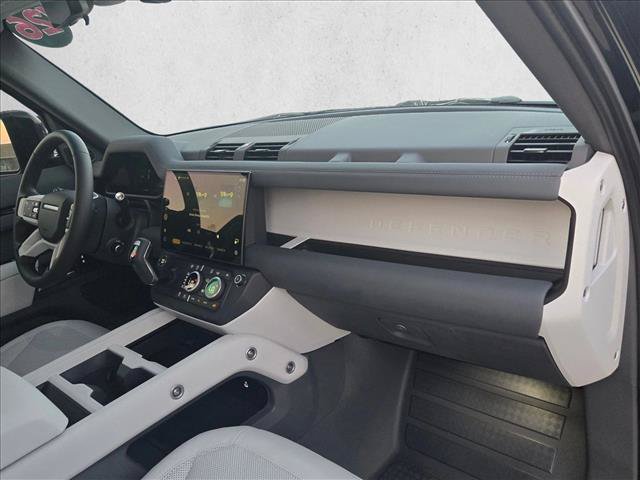 Used 2026 Land Rover Defender 110 S AWD/4WD image 23