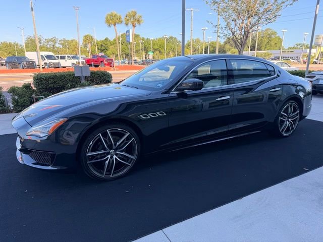 Used 2022 Maserati Quattroporte Modena image 2
