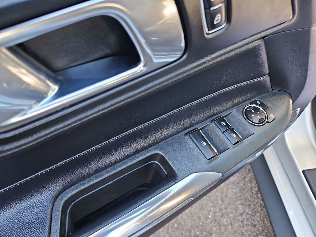 Used 2019 Ford Mustang Premium RWD image 12