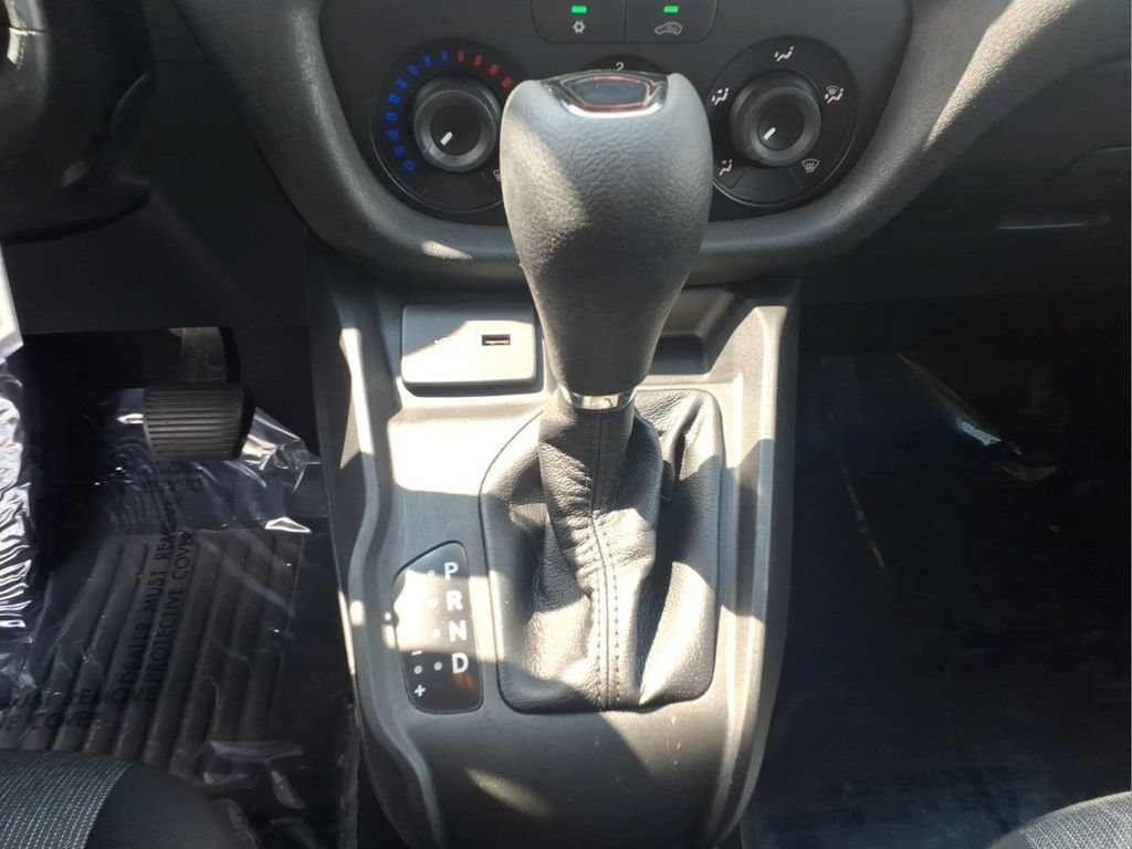 Used 2022 RAM ProMaster City Tradesman FWD image 10