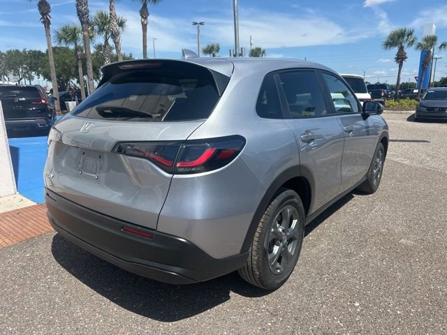 Certified 2026 Honda HR-V LX image 40