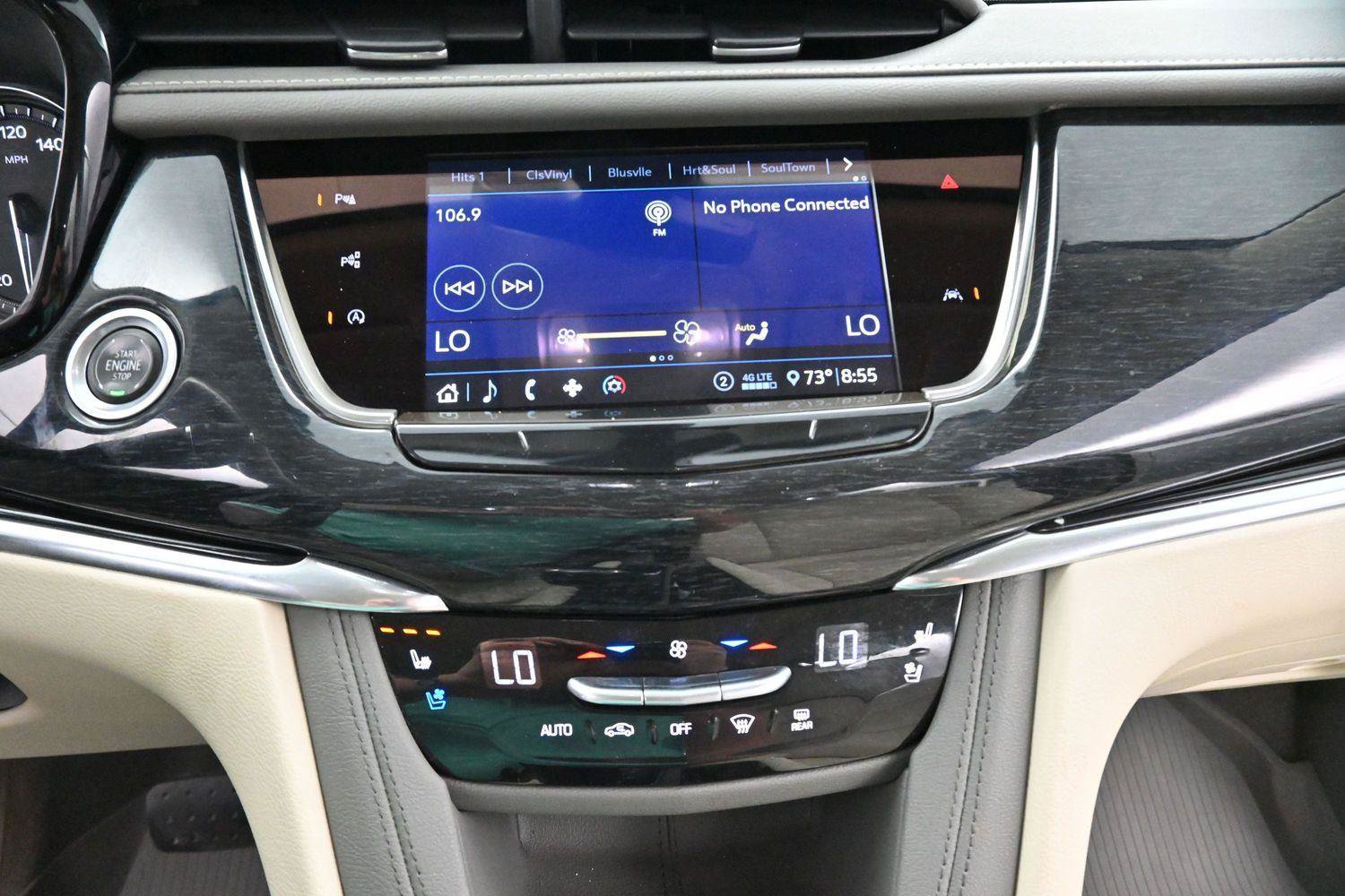 Used 2020 Cadillac XT6 Premium Luxury AWD/4WD image 23