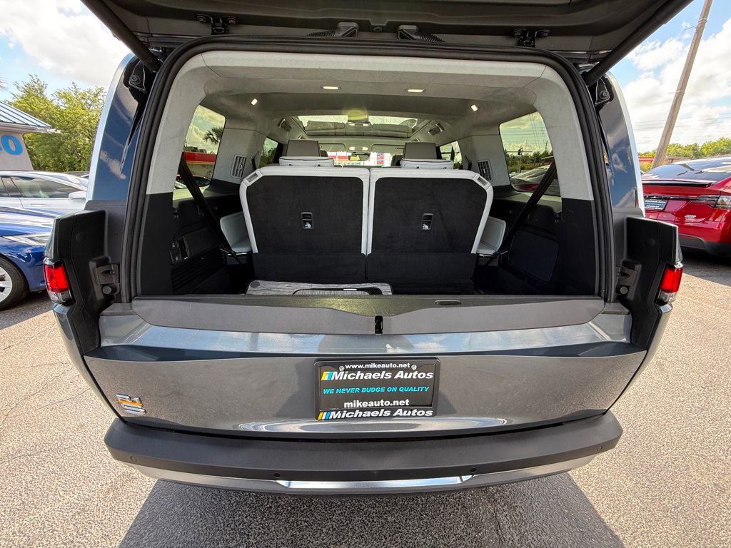 Used 2023 Rivian R1S Adventure image 29