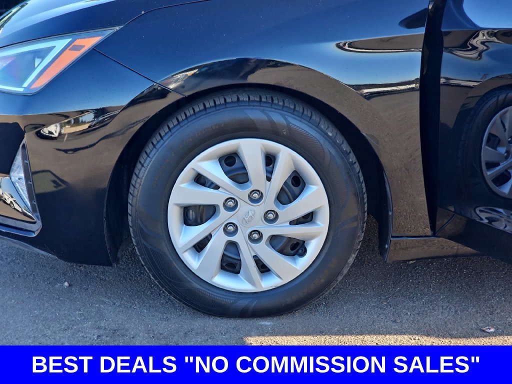 Used 2019 Hyundai Elantra SE FWD image 34