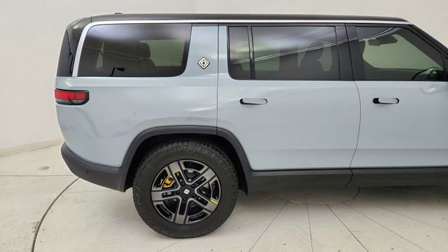 Used 2024 Rivian R1S Adventure image 12