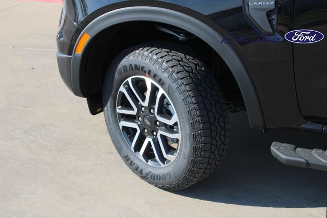 New 2025 Ford Ranger Lariat w/ FX4 Off-Road Package image 5