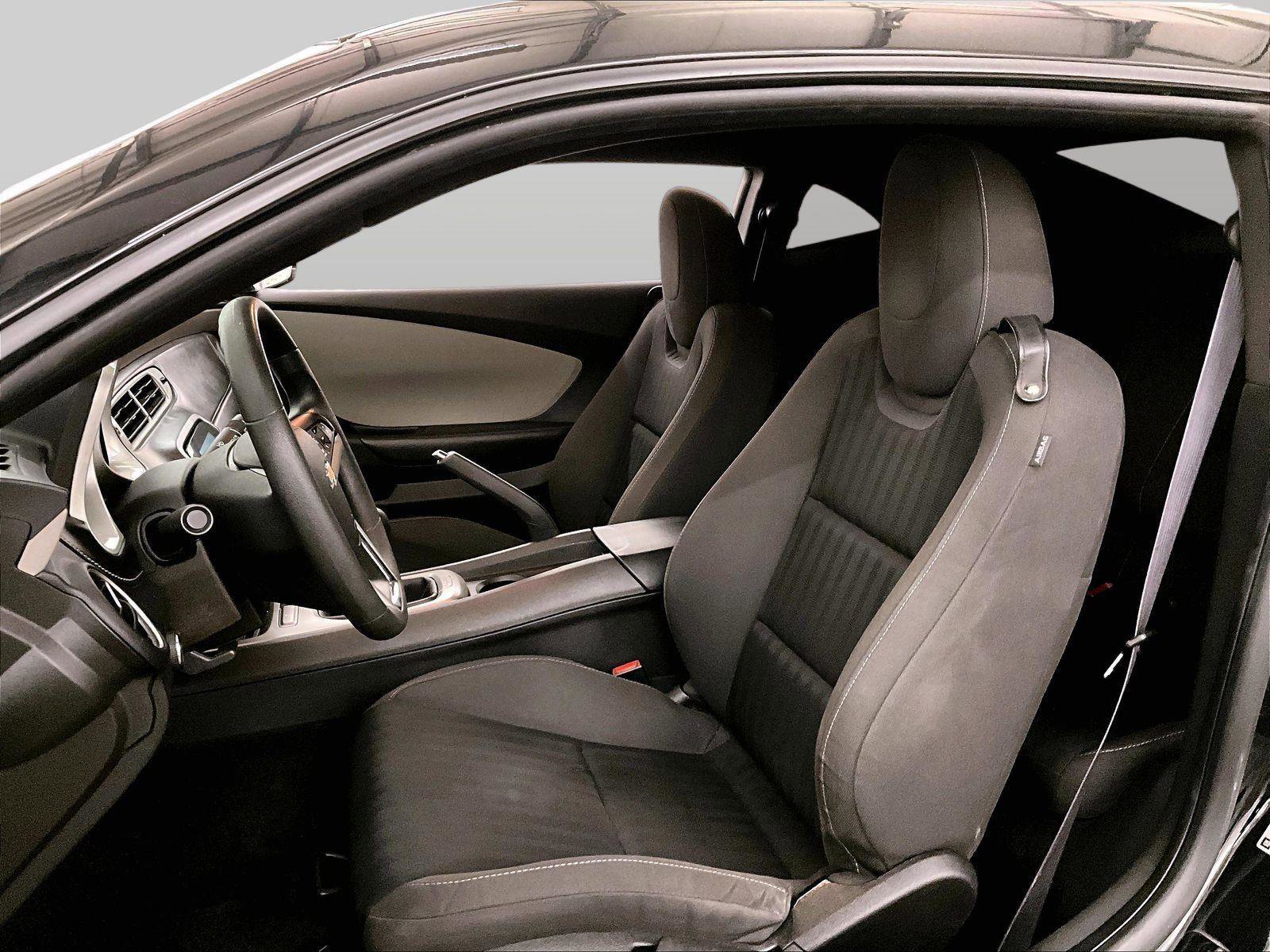 Used 2015 Chevrolet Camaro LS RWD image 25