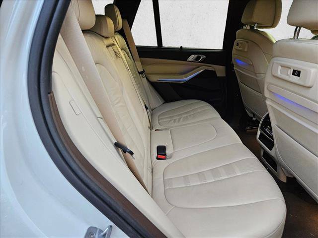 Used 2019 BMW X5 xDrive50i w/ M Sport Package AWD/4WD image 15