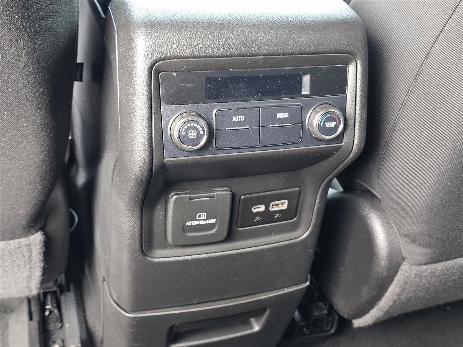 Used 2021 GMC Acadia SLE w/ Driver Convenience Package image 30