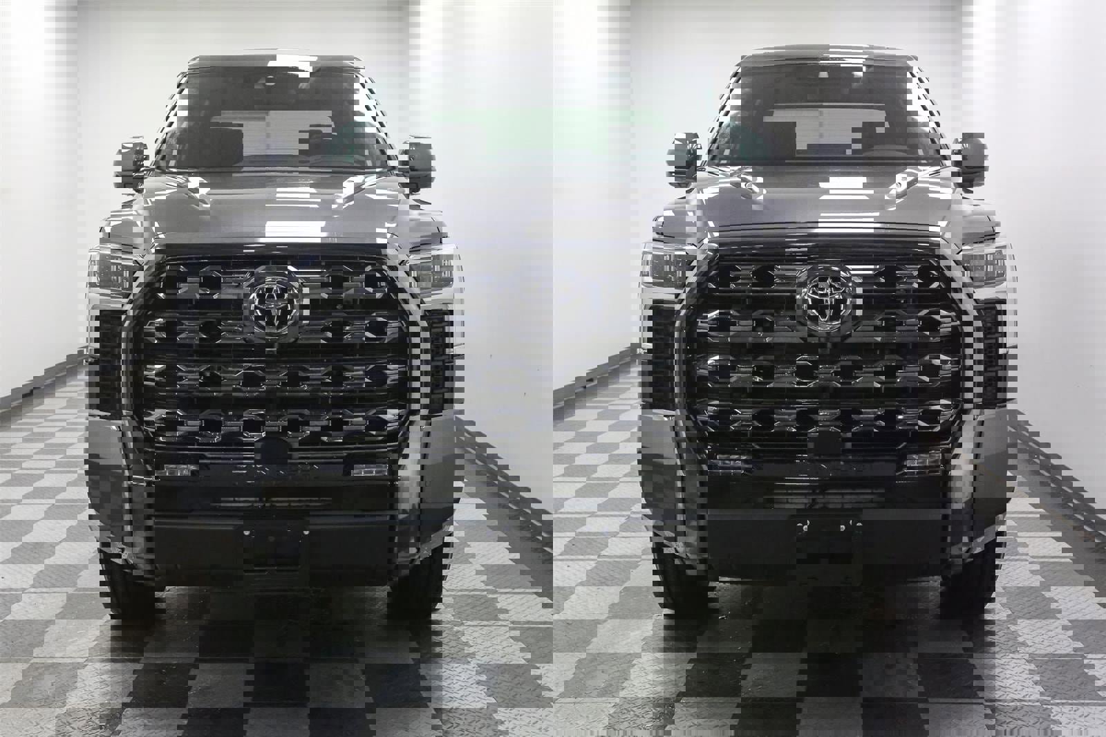 New 2026 Toyota Tundra Platinum image 3